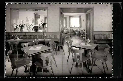 AK Klotten, Gasthaus Gilles, Innenansicht