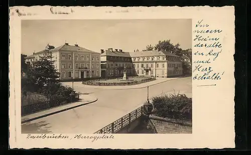 AK Zweibrücken, Blick auf den Herzogplatz mit Denkmal