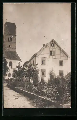 Foto-AK Hagnau /Bodensee, Kirche & Pfarrhaus