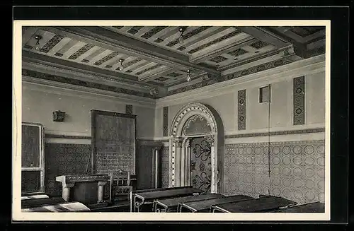 AK Berndorf, Volks- und Hauptschulen, Lehrzimmer im romanischen Stil