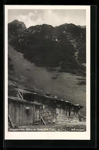 AK Stubaital, Knappenhütte mit Bergkulisse