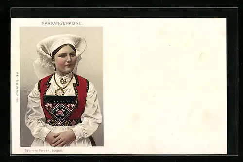 AK Hardangerkone, Dame in norwegischer Tracht