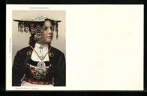 AK Vossebrud, Fräulein in norwegischer Tracht