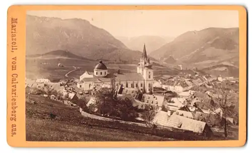 Fotografie Nicolaus Kuss, Mariazell, Ansicht Mariazell, Blick in den Ort vom Calvarienberg aus