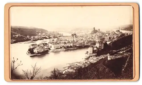 Fotografie Emil Wanagemann, Passau, Ansicht Passau, Blick auf die Stadt mit dem Drei Flüsse Eck