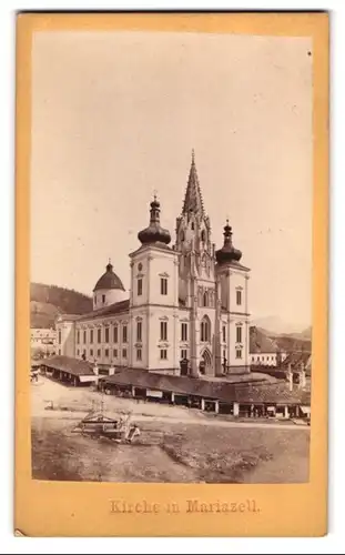 Fotografie Nicolaus Kuss, Mariazell, Ansicht Mariazell, Blick nach der Wallfahrtskirche