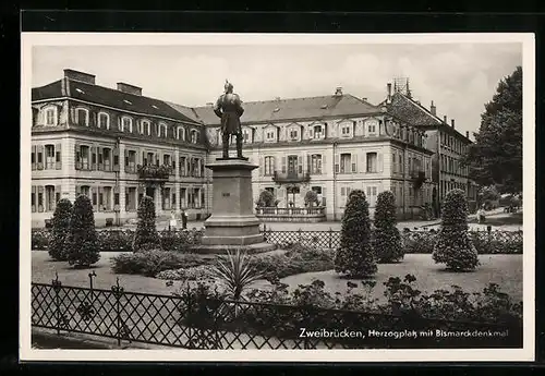 AK Zweibrücken, Herzogplatz mit Bismarckdenkmal