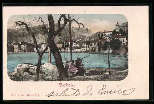 AK Torbole, Ortspanorama mit Segelboot
