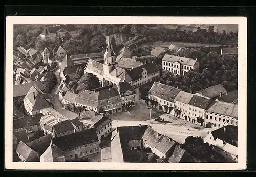 AK Mutzschen i. Sa., Marktplatz mit Schloss, Fliegeraufnahme