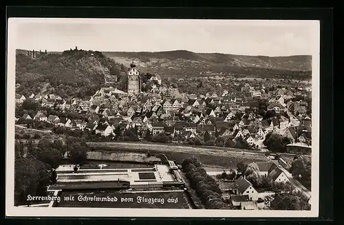 AK Herrenberg, Ortsansicht mit Schwimmbad vom Flugzeug aus