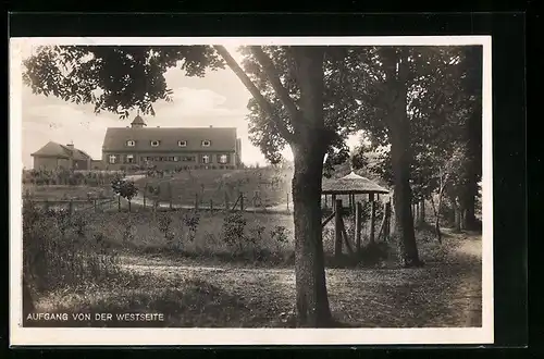 AK Prebelow, Aufgang von der Westseite, Jugendherberge des Kreises Ostprignitz am Prebelow-See