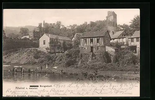 AK Altwied, Ortspartie mit Ruine am Fluss