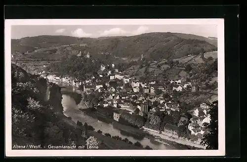 AK Altena /Westf., Gesamtansicht mit Lenne