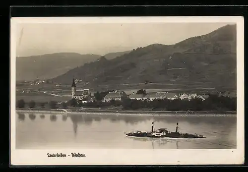 AK Unterloiben /Wachau, Ortspartie mit Kirche, Dampfer