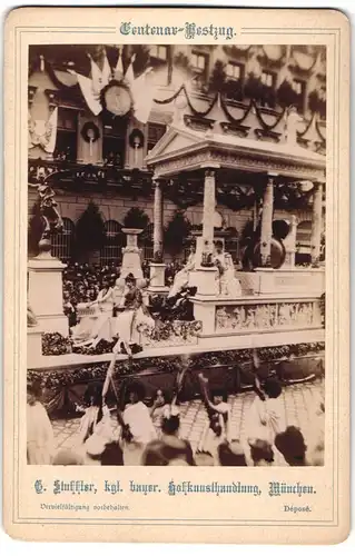 Fotografie G. Stuffler, München, Ansicht München, Wagen der Künstlergenossenschaft anlässlich der Centenarfeier 1888