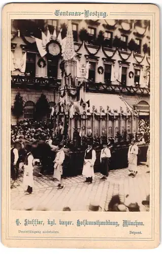 Fotografie G. Stuffler, München, Ansicht München, Festwagen mit Auerkirche, Christliche Kunst auf der Centenarfeier 1888