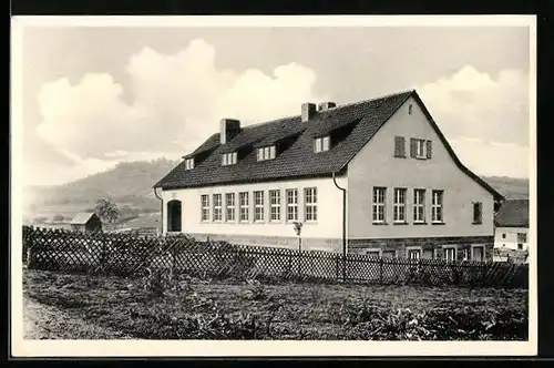 AK Kleingartach b. Heilbronn, Ev. Jugendhaus von der Strasse gesehen
