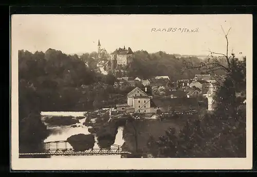 AK Raabs a. Th., Ortsansicht mit Brücke aus der Vogelschau