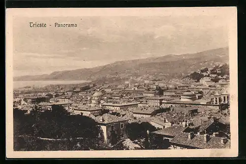 AK Trieste, Panoramablick über den Ort