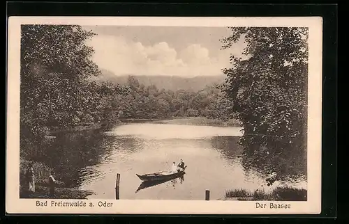 AK Bad Freienwalde a. Oder, Der Baasee mit Boot