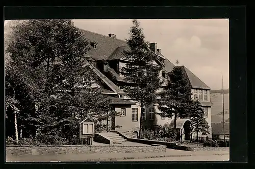 AK Jöhstadt /Erzgeb., Schule im Sonnenschein