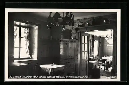 AK Ferleiten /Fuschertal, Alpengasthof Luckashansl, Innenansichten Weinstüberl und Lesezimmer