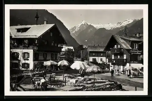 AK Kaprun, Landhäuser Demel mit Blick auf Kitzsteinhorn