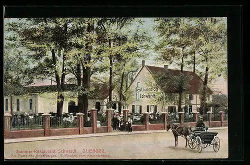 AK Duisburg, Sommer-Restaurant Schwerdt, Strassenansicht mit Garten und Kutsche