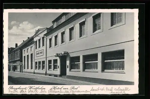 AK Borghorst / Westf., Hotel zur Post von Franz Riehemann mit Strassenpartie