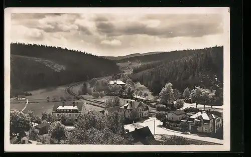 AK Rautenkranz, Ortsansicht mit Ferienheim Muldenhaus