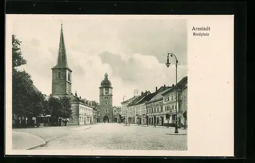 AK Arnstadt, Riedplatz mit Kirche & Ladengeschäft