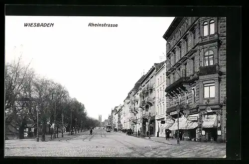 AK Wiesbaden, Strassenbahn in der Rheinstrasse