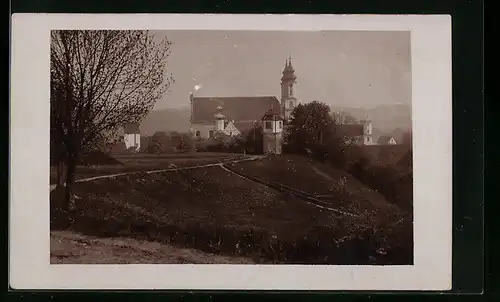 Foto-AK Rot an der Rot, Ortspartie mit Kirche