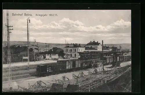 AK Bebra, Bahnhof, Gleisseite mit Zügen