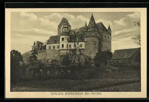 AK Mayen, Schloss Bürresheim, von unten gesehen