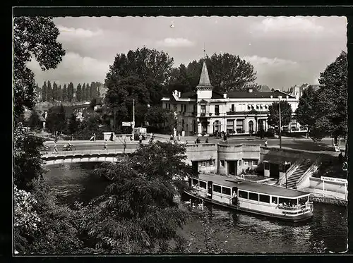 AK Hamburg, Winterhuder Fährhaus mit Brücke und Strasse