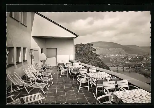 AK Bullay /Mosel, Berghotel-Marienburg mit Blick auf die Landschaft