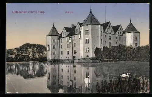 AK Glücksburg, Blick aufs Schloss mit Schwänen