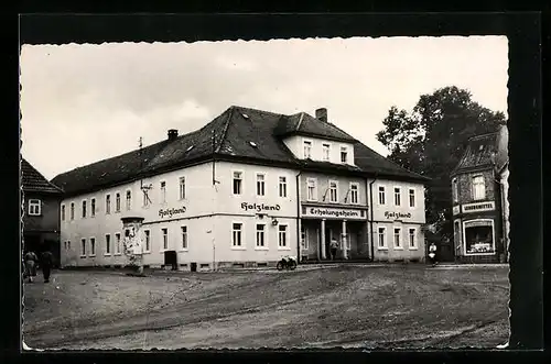 AK Bad Klosterlausnitz i. Thür., Erholungsheim Holzland und Lebensmittelgeschäft