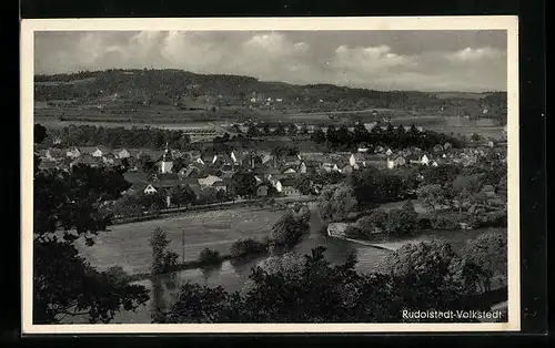 AK Rudolstadt-Volkstedt, Ortsansicht mit Blick auf die Kirche