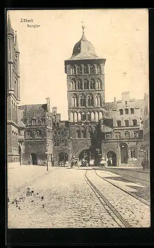 AK Lübeck, auf der Strasse zum Burgtor hin