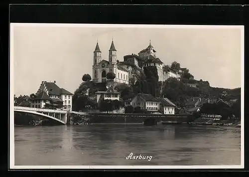 AK Aarburg, Ortsansicht vom Wasser aus