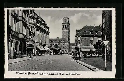 AK Mülheim /Ruhr, Hindenburgstrasse mit Blick auf Rathaus