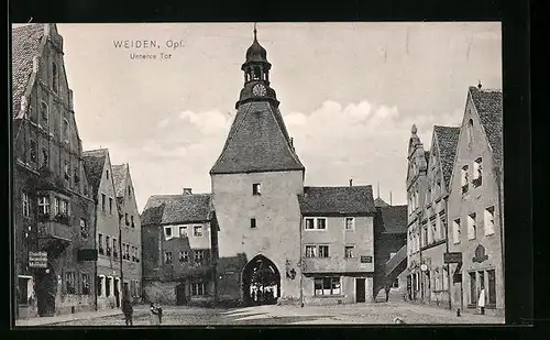 AK Weiden /Opf, Unteres Tor bei Sonnenschein