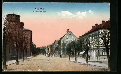 AK Neu-Ulm, Maximilianstrasse mit Gasthof