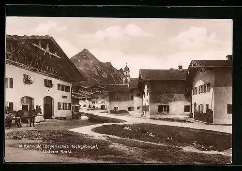 AK Mittenwald (Bay. Hochgebirge), unterer Markt mit Blick auf die Kirche
