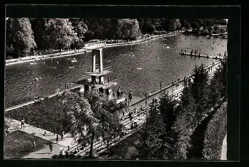 AK Marktredwitz, Blick auf das Schwimmbad im Sommer