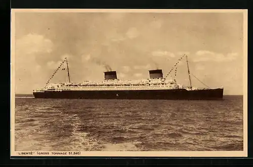 AK Passagierschiff Liberté mit Flaggengala