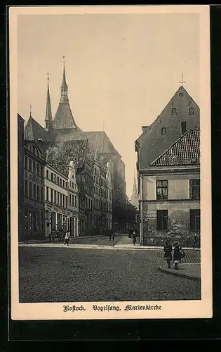 AK Rostock, Vogelfang, Strassenpartie mit Marienkirche