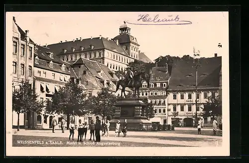 AK Weissenfels /Saale, Markt und Schloss Augustusburg mit Reiterstandbild